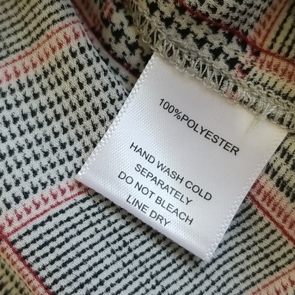 Houndstooth Blouse - Picture 9 of 9